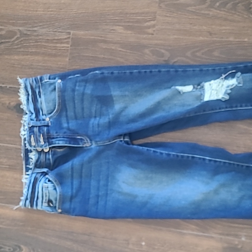 Kancan stretch skinny jeans size 7/27